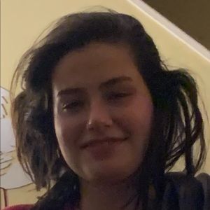 Meet your Posher, Isabella